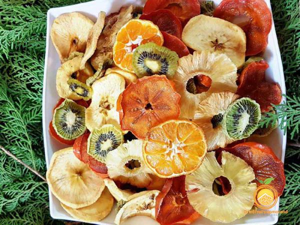 میزان فروش سالانه میوه خشک در قم